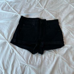American eagle shorts, size 6 brand new